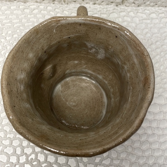 Handcrafted pottery mug - Picture 5 of 7